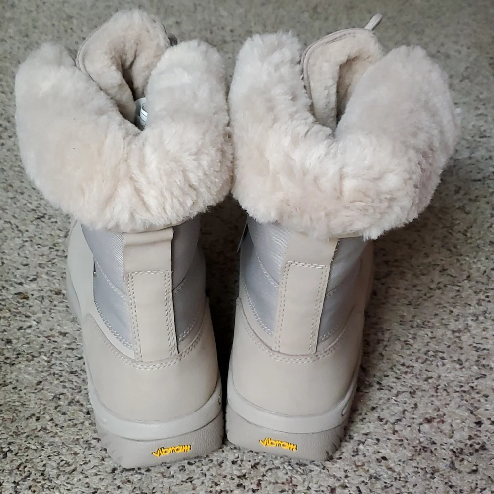 UGG Cuffable Butte Mono Putty Waterproof Outdoor Heavy Rain/ Snow Rugged Boots